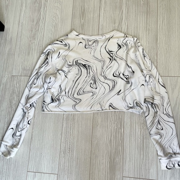 PINK loungewear top - Picture 2 of 3